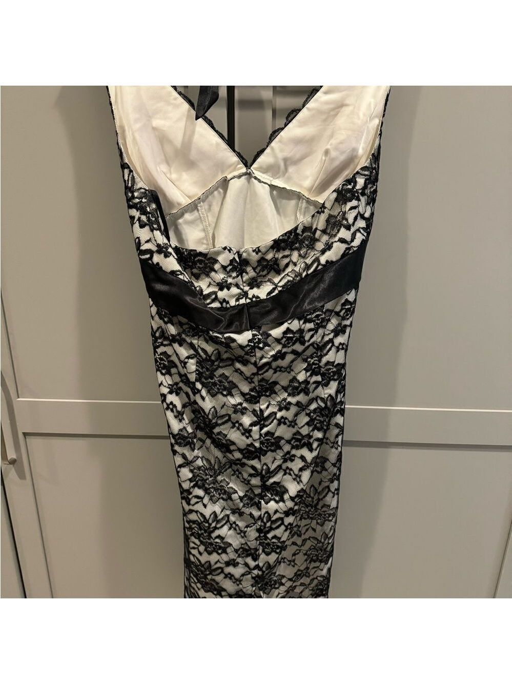 Beautiful White House Black Market Halter lace overlay dress! 💗 - Picture 15 of 16